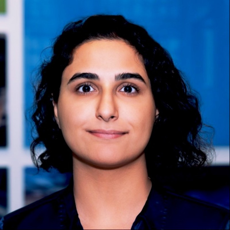 Image displays Dorsa Valipourkarimi, winner of Motorola Solutions Foundation Scholarship.